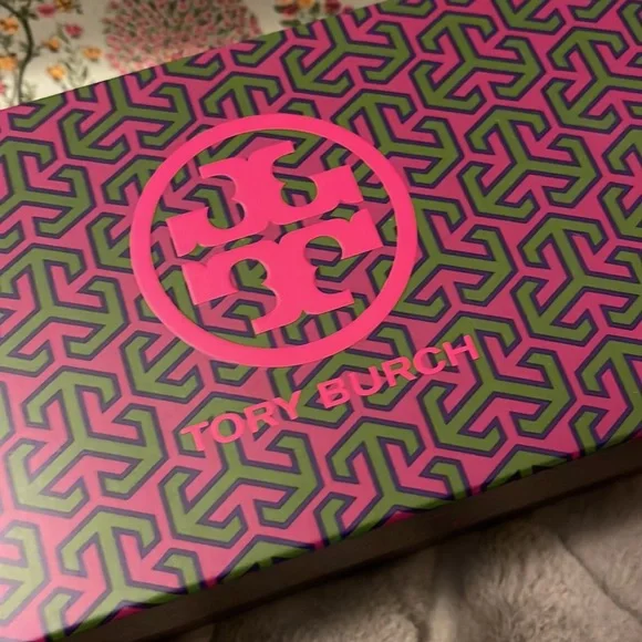 Tory Burch Flip Flop - Picture 8 of 9